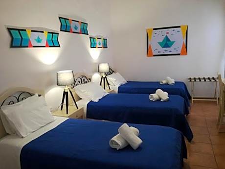 A Hotel Faros