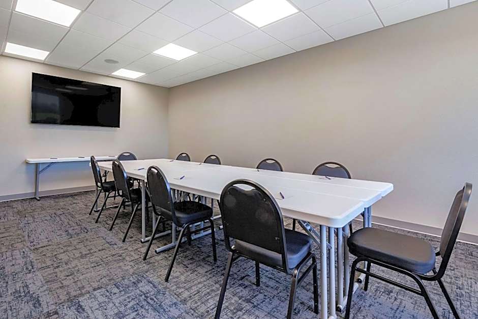 Sleep Inn & Suites Lancaster-Platteville