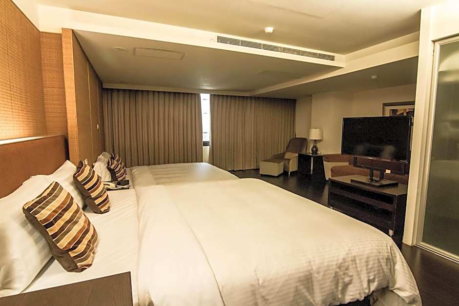 Katherine Plaza Hotel