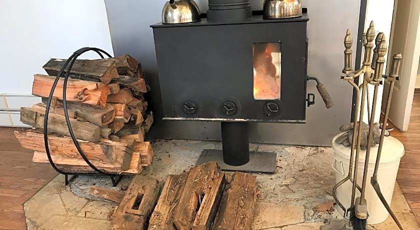 Petit Hotel Kurumi and Milk