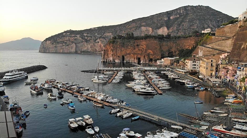 Baia Della Serenita – Piano di Sorrento, CO