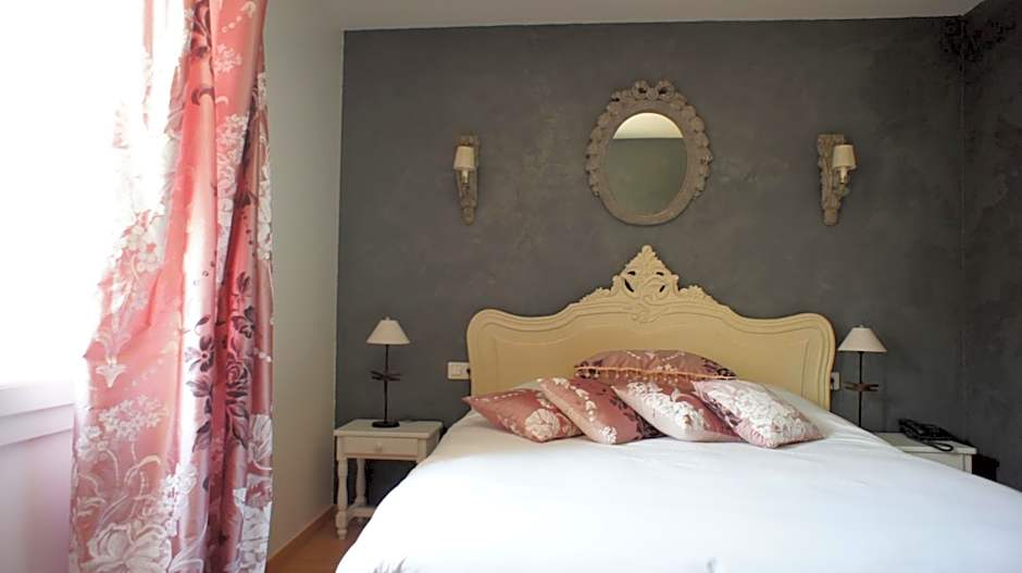 Hôtel des Pins