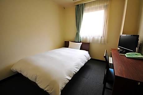 Single Room - Non-Smoking - Long Stay