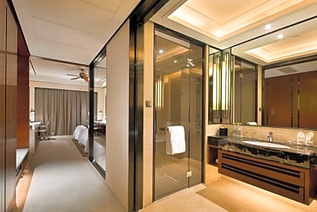 Crowne Plaza Sanya City Center By IHG