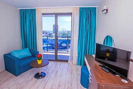 Superior Twin Room with Balcony