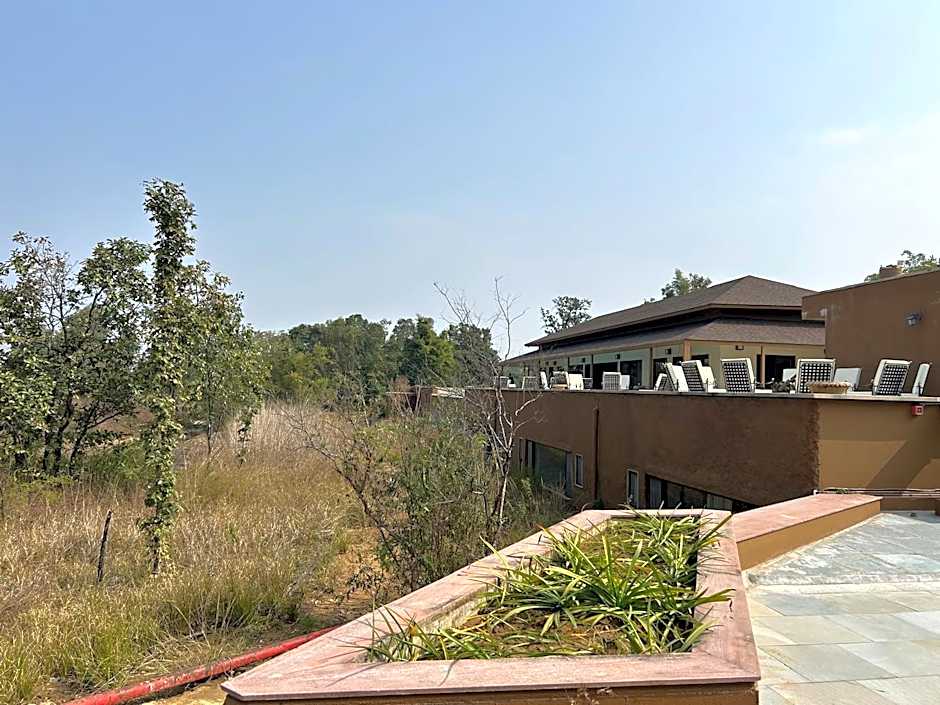 Tree of Life Ramvilas, Bandhavgarh