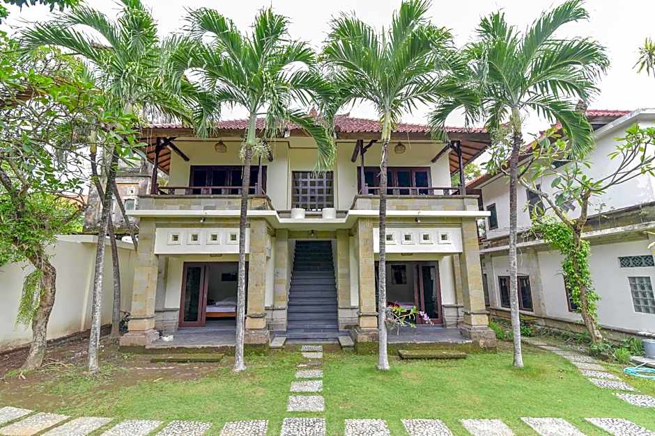 RedDoorz Plus near Seminyak Square