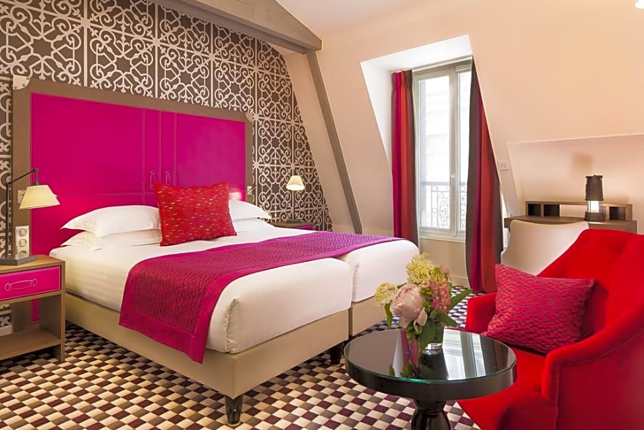Phileas Hotel