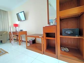 Dermaga Keluarga Hotel