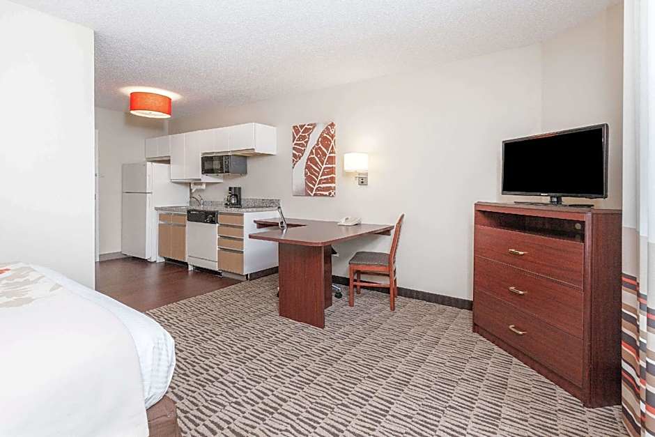 Photo 1 of 2 of Studio 1 Queen Bed