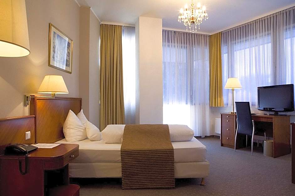 ROSS Hotel nähe Messe Stuttgart