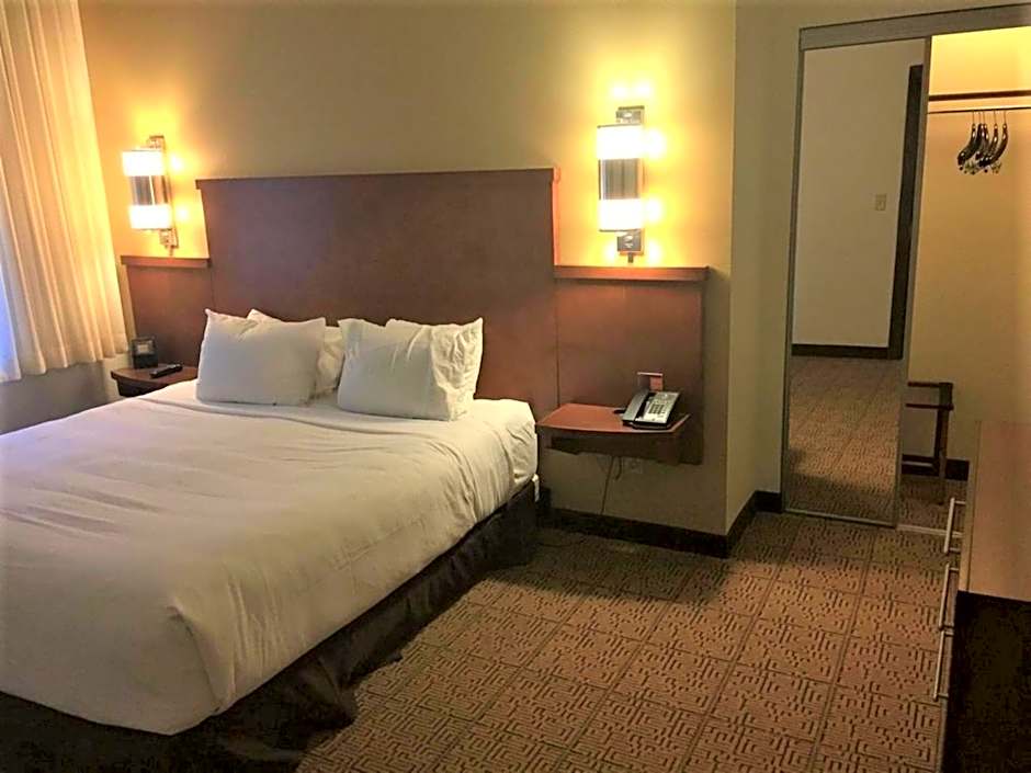 Hyatt Place Des Moines Downtown