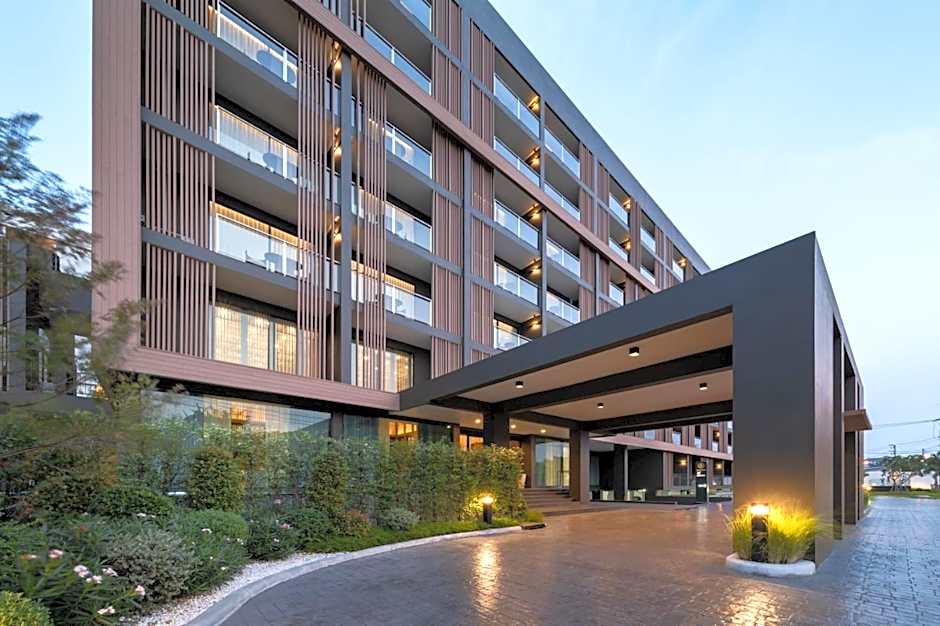 Mandarin Eastville, Pattaya - SHA Extra Plus