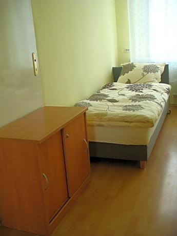 Standard Single Room with Shared Bathroom