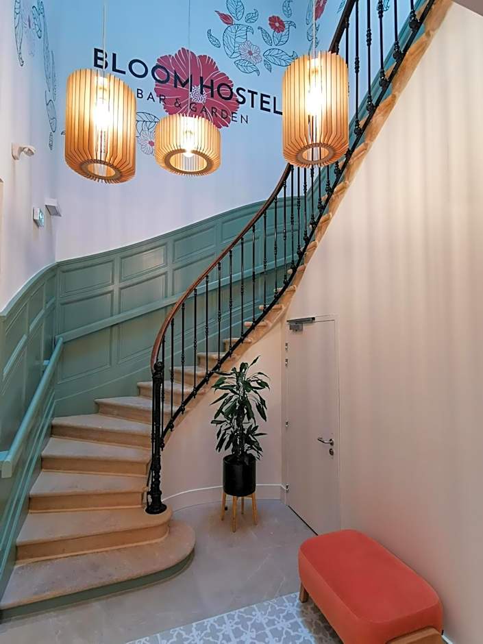 Bloom Hostel Bar & Garden
