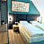 Hotel Charlton