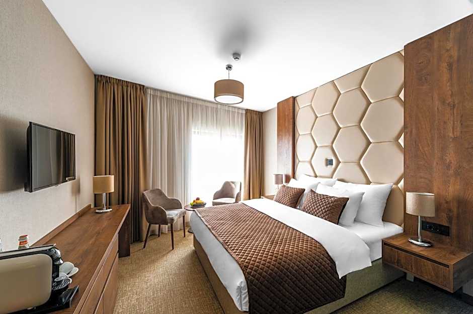 Amsterdam Hotel Pool & SPA