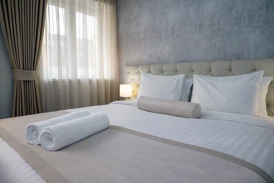 Alexandar Square Boutique Hotel