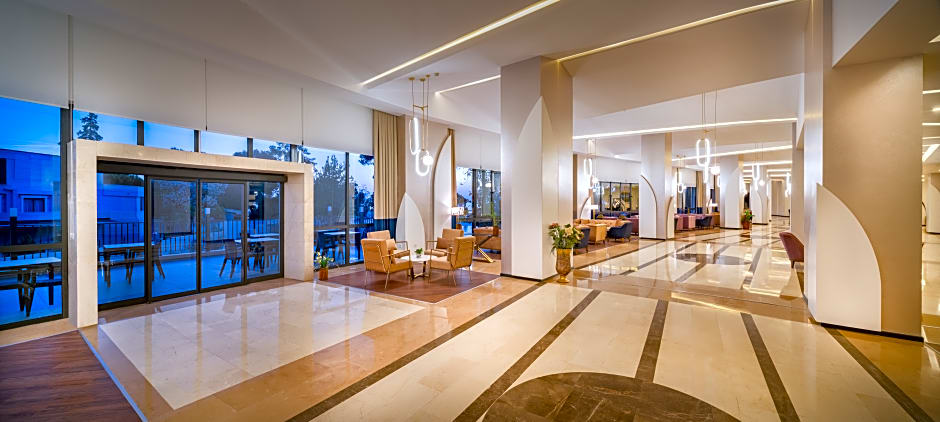 GRAVEL HOTELS SELECT