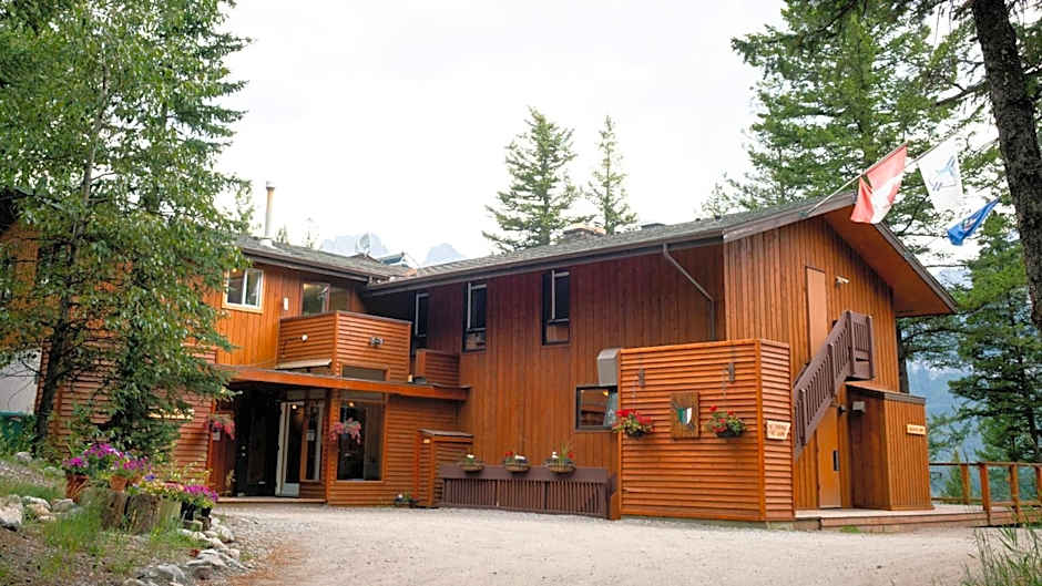 Canmore Alpine Hostel - Alpine Club of Canada