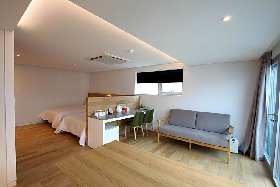 Photo 1 of 7 of Royal Suite