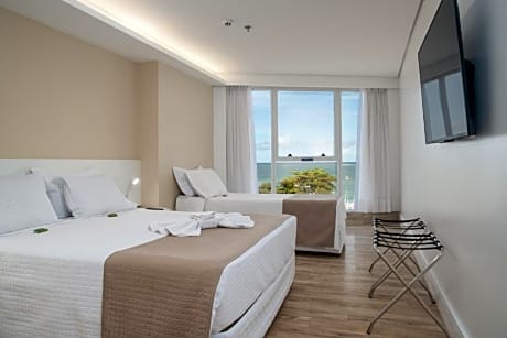 PREMIUM OCEAN FRONT TRIPLE DOUBLE PLUS ONE