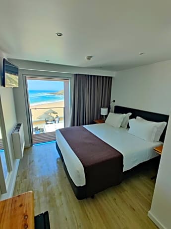 Double Room with Balcony  and Front Sea View