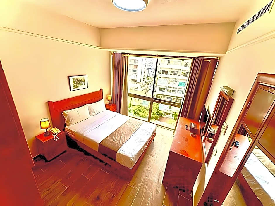 Ceasars Park Hotel