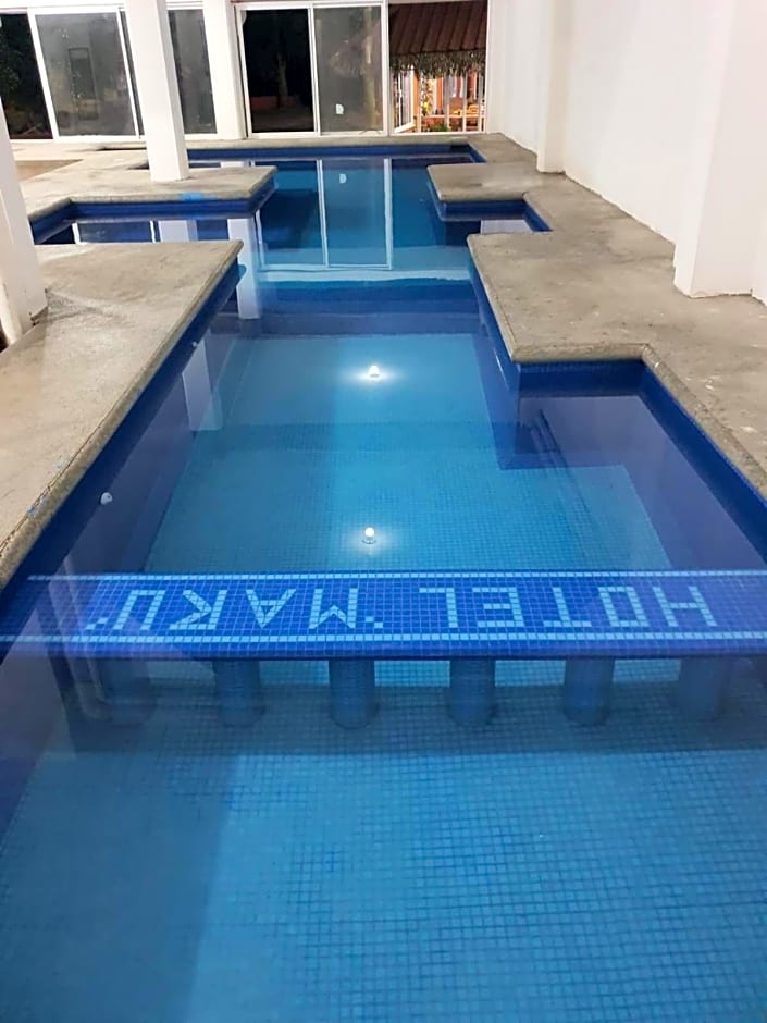 Hotel MARU Pool & Events