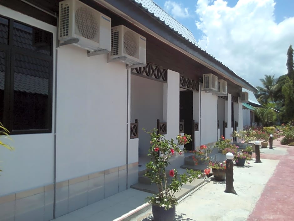 Rasa Senang Villa - Muslim Only