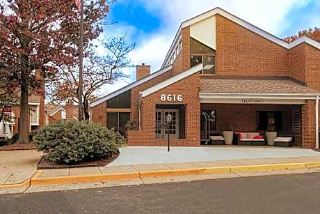 Tysons Corner Suites, A Baymont by Wyndham