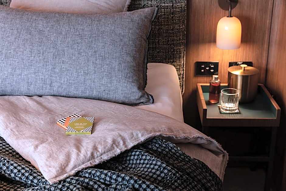 Next Hotel Melbourne, Curio Collection by Hilton