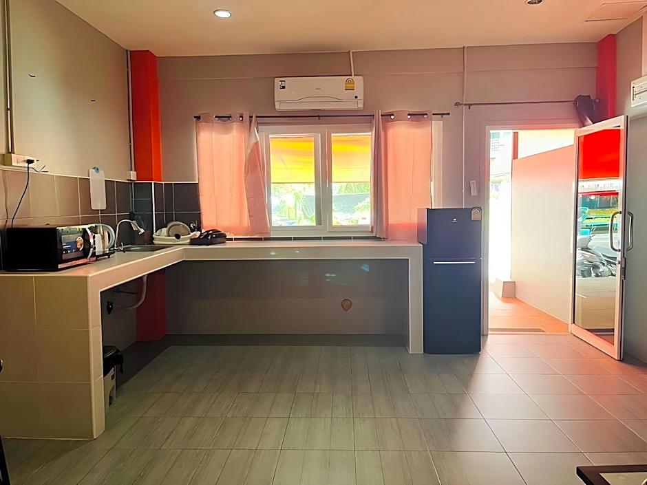 Karon Studio Apartment