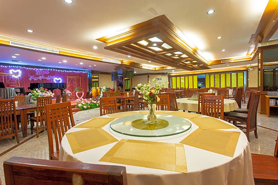 Thongtarin Hotel (SHA Plus)