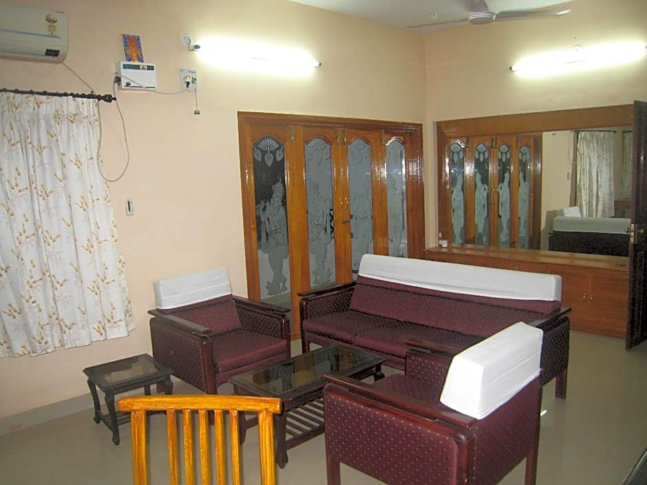 Red Carpet Residence - A Apartmental Guest House