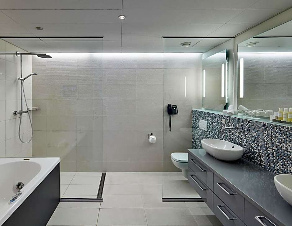 Crowne Plaza Copenhagen Towers By IHG