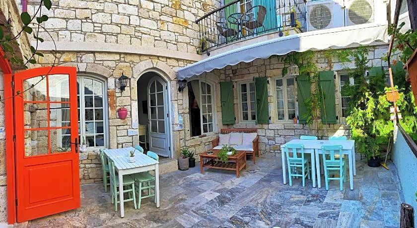 Oberj d'Azur Alacatı