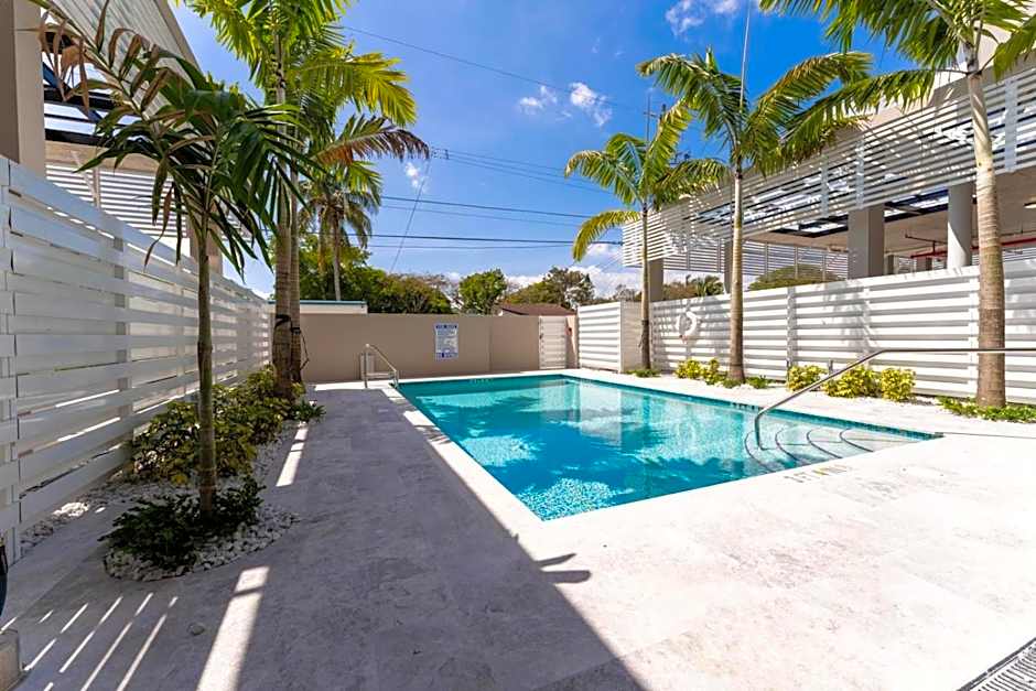 Lux 3BR City-View Retreat in Hollywood, 5th Floor