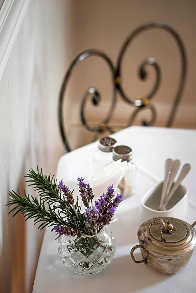 The Ark Stanley Luxury Bed and Breakfast