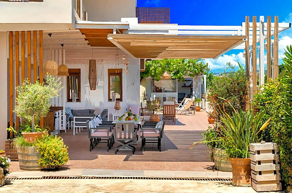 Island Villa Heated Pool