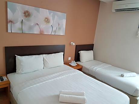 Executive Triple Room