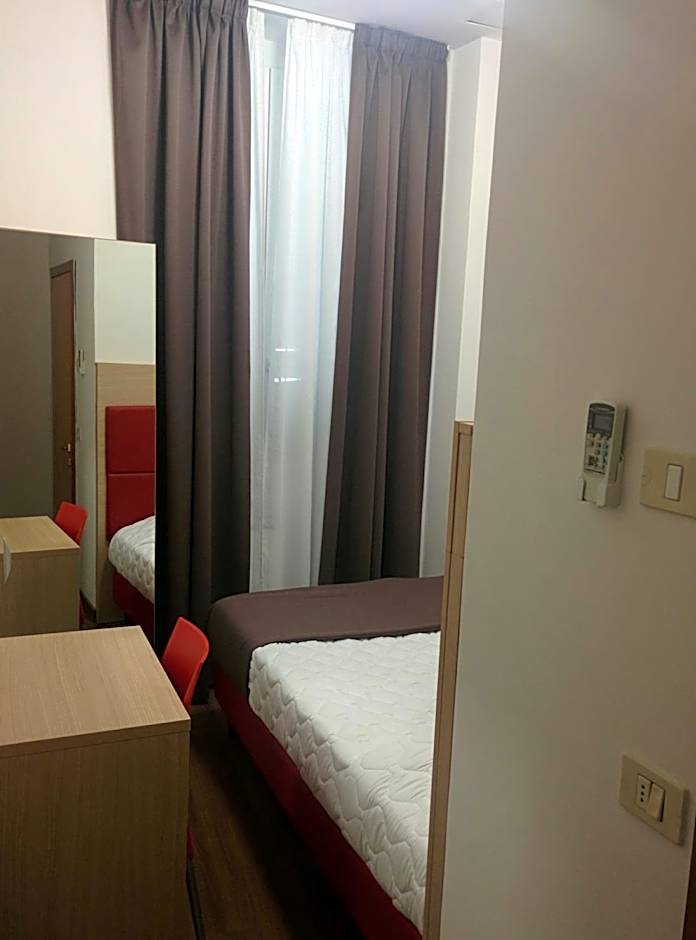 Photo 1 of 8 of Single Room