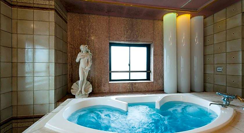 Yokkaichi Blanc Chapel Christmas (Adult Only)