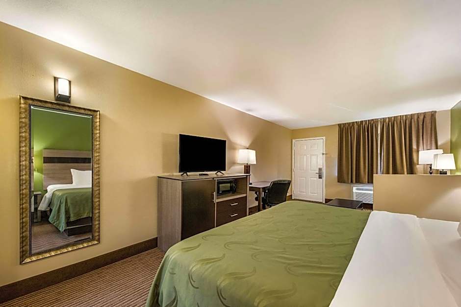 Quality Inn & Suites Garland