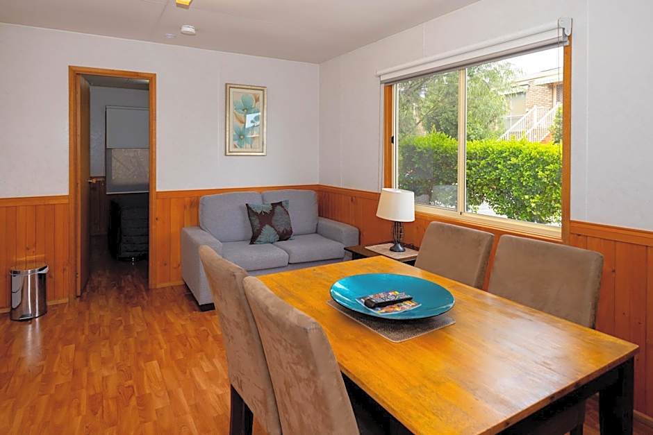 Airport Tourist Village Melbourne