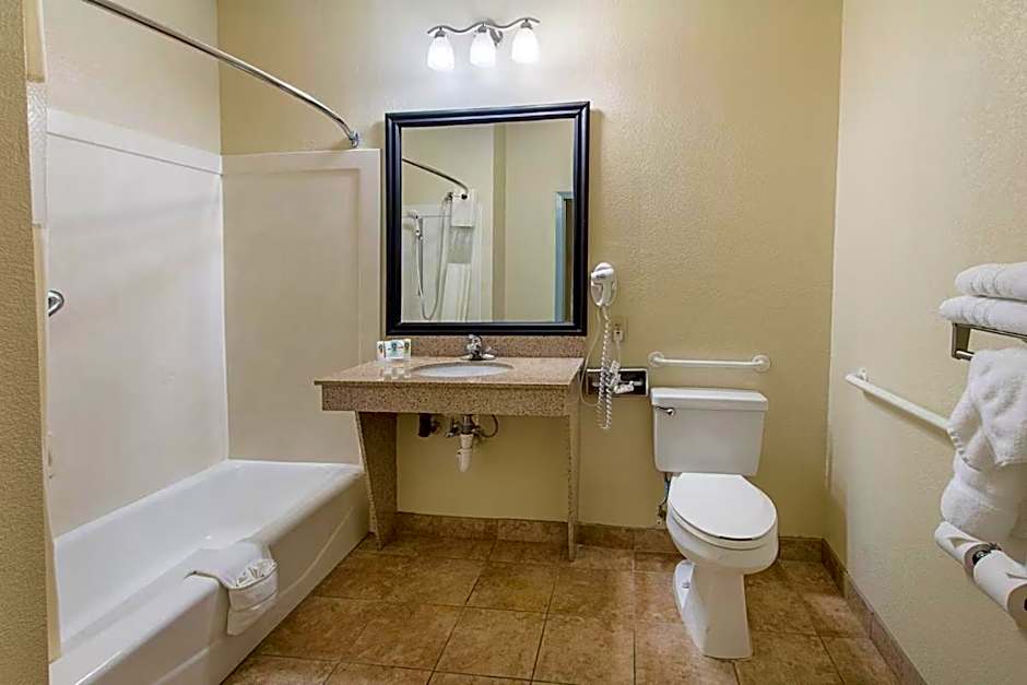 Quality Suites Temple I-35
