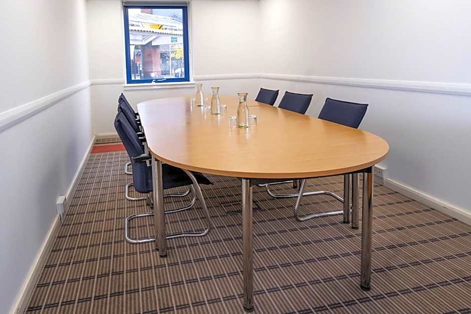 Holiday Inn Express Droitwich Spa By IHG