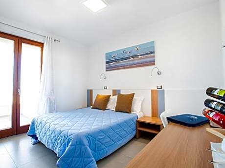 Double Room with Balcony and Sea View