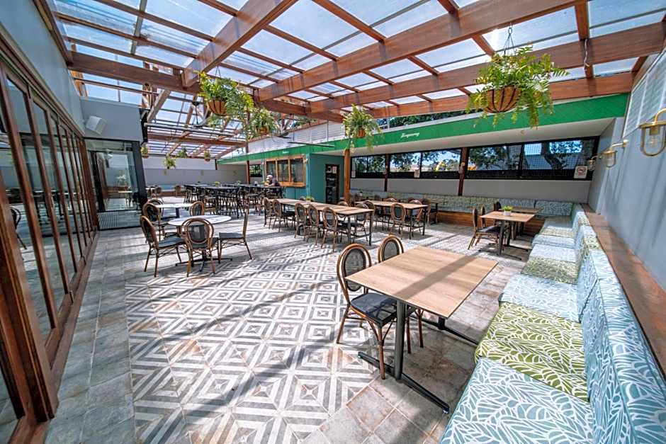 Southern Cross Hotel