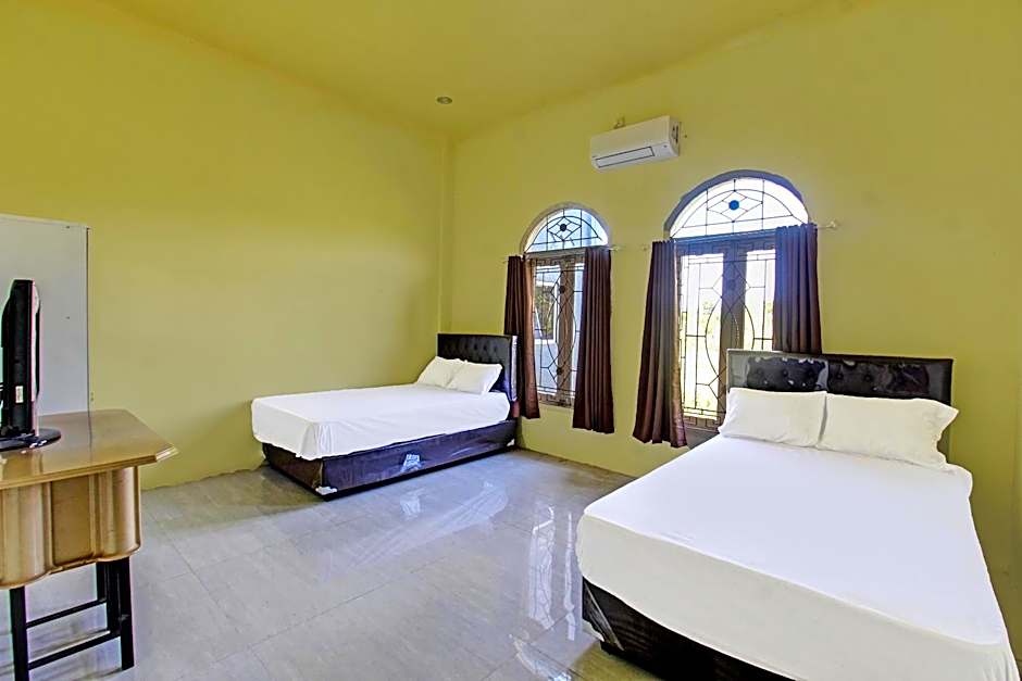 OYO 91739 Ayu Bypass MansionNearBundaran Gerung